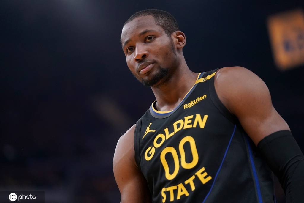 太阳国王都承诺库明加先发+球员选项 勇士无法承诺 太阳国王都承诺库明加先发+球员选项 勇士无法承诺