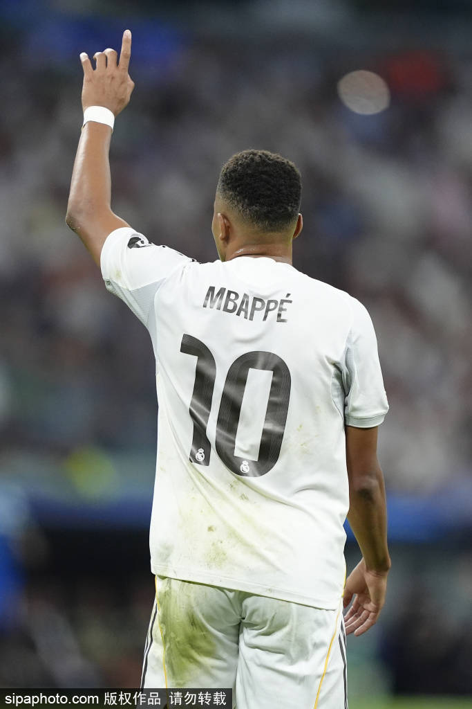 居勒尔被喷分不清大小王:皇马对马赛的失利背后 居勒尔被喷分不清大小王:皇马对马赛的失利背后