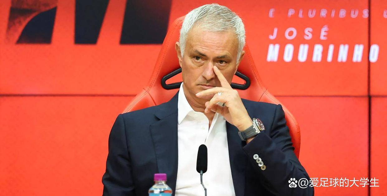 穆里尼奥回归本菲卡:那些照片和争议背后 穆里尼奥回归本菲卡:那些照片和争议背后