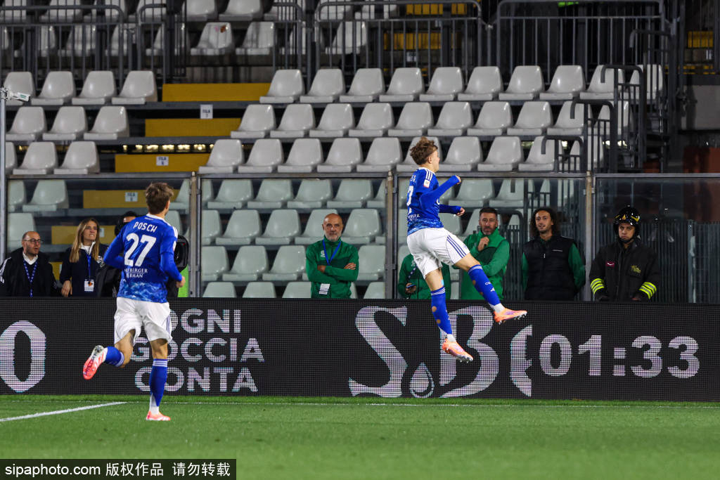 阿尔贝蒂尼:意甲海外赛的意义与挑战,如何平衡球迷期待与商业利益? 阿尔贝蒂尼:意甲海外赛的意义与挑战,如何平衡球迷期待与商业利益?