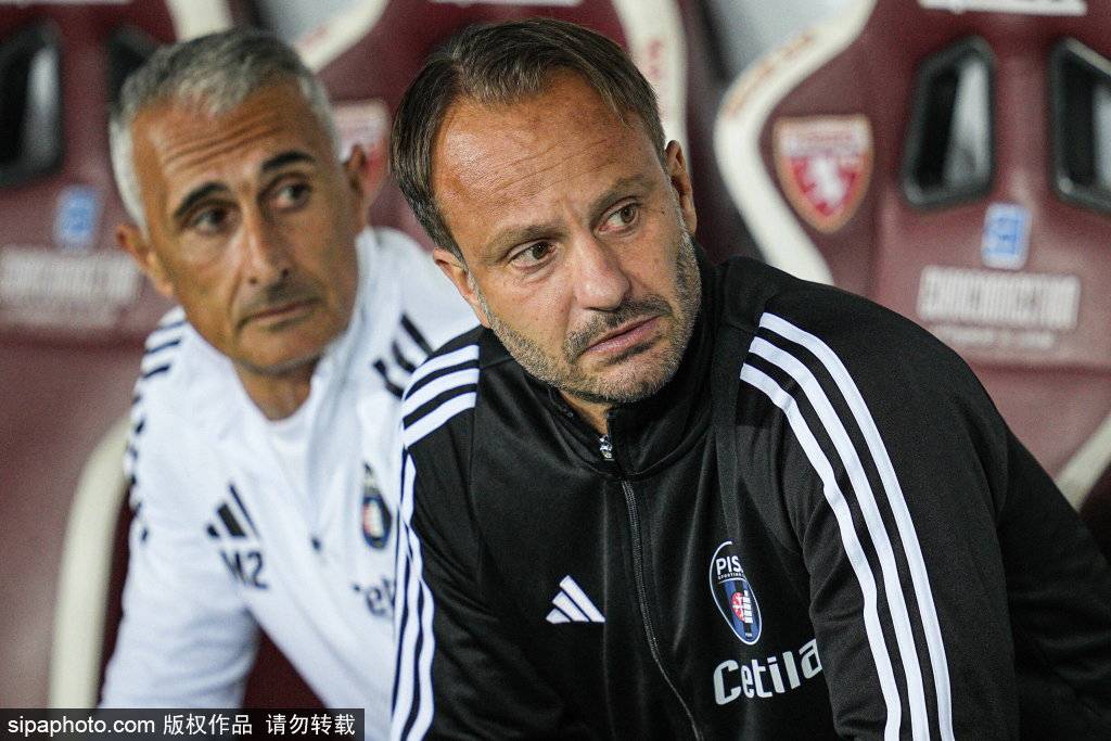 意甲各队主帅年薪排行:孔蒂800万欧居首,阿莱格里500万欧次之 意甲各队主帅年薪排行:孔蒂800万欧居首,阿莱格里500万欧次之