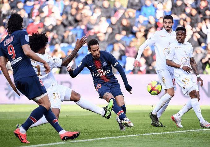 法甲中游卡位战!朗斯主场冲欧战,巴黎 FC 客场保排名 法甲中游卡位战!朗斯主场冲欧战,巴黎 FC 客场保排名