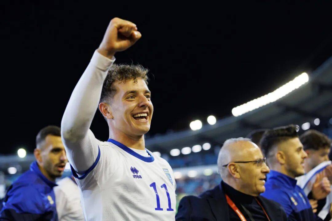 莱万接班人?巴萨相中德甲1米91神锋开赛7场独造7球 莱万接班人?巴萨相中德甲1米91神锋开赛7场独造7球