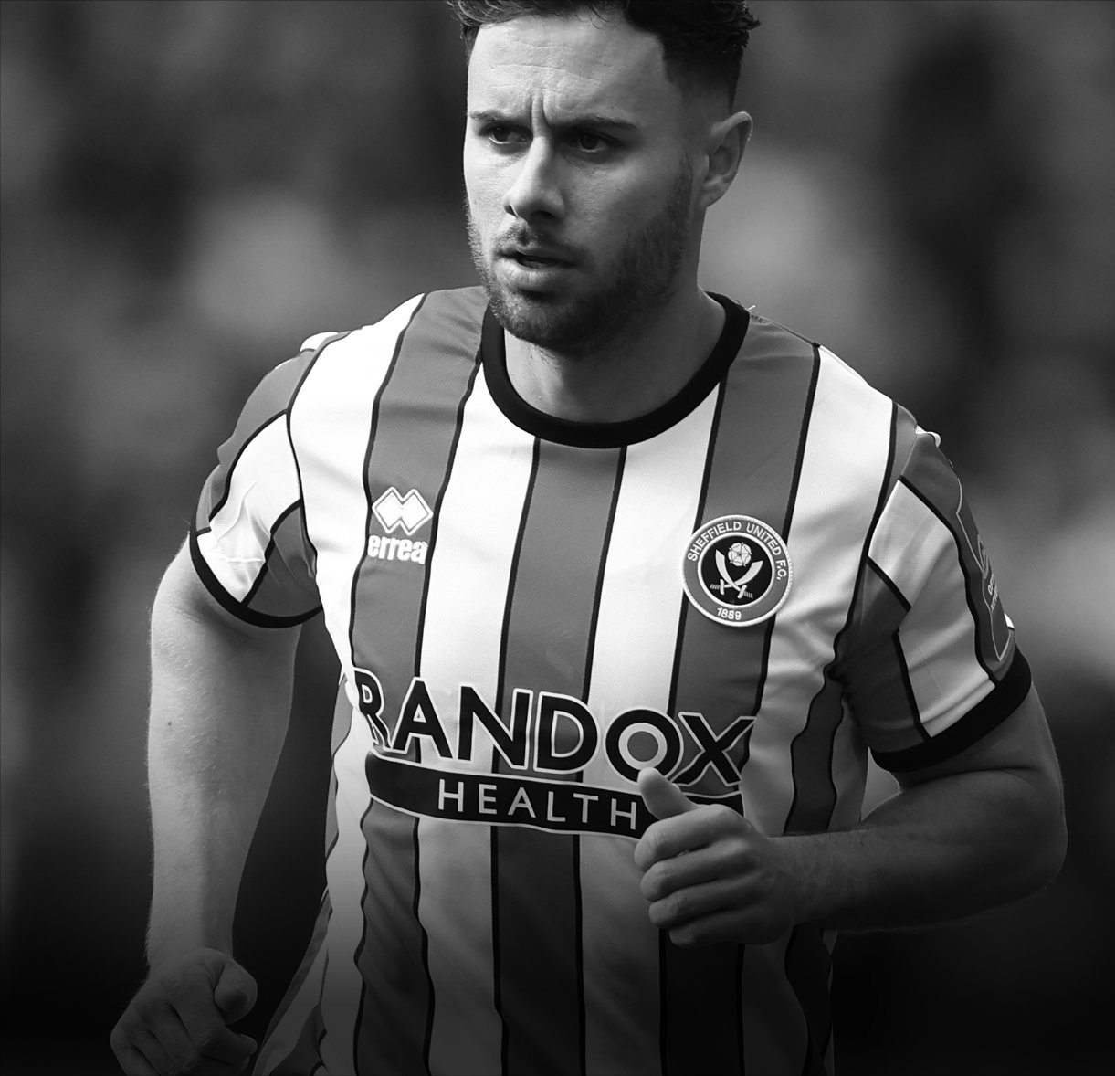 年仅31岁!前英超后卫意外溺亡,400万镑遗产,留给2岁儿子 年仅31岁!前英超后卫意外溺亡,400万镑遗产,留给2岁儿子