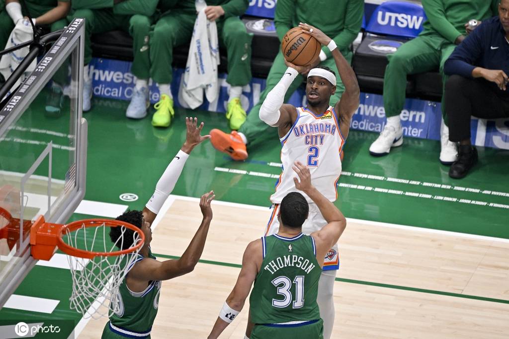 亚历山大23+4+8浓眉空砍26+11 雷霆击败独行侠取4连胜 亚历山大23+4+8浓眉空砍26+11 雷霆击败独行侠取4连胜